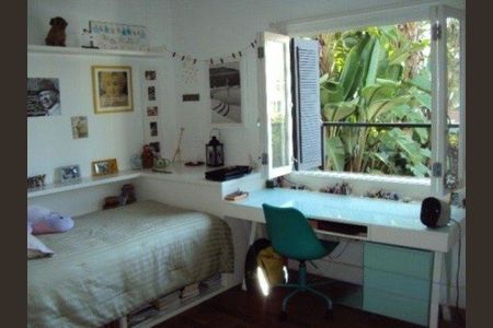 Casa de condomínio à venda com 530m², 4 quartos e 4 vagas