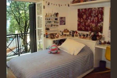 Casa de condomínio à venda com 530m², 4 quartos e 4 vagas