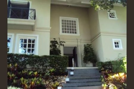 Casa de condomínio à venda com 530m², 4 quartos e 4 vagas
