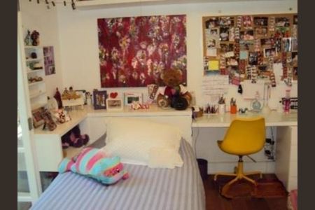 Casa de condomínio à venda com 530m², 4 quartos e 4 vagas