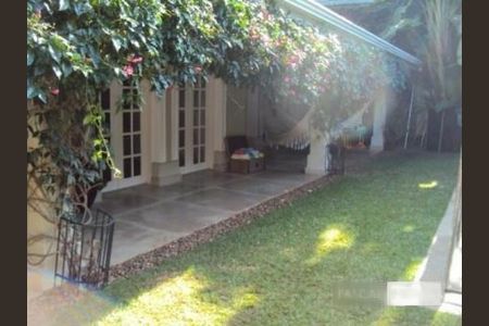 Casa de condomínio à venda com 530m², 4 quartos e 4 vagas