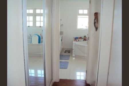 Casa de condomínio à venda com 530m², 4 quartos e 4 vagas