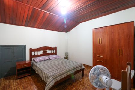 Casa à venda com 170m², 2 quartos e 2 vagas Casa à venda com 170m², 2 quartos e 2 vagasQuarto 2