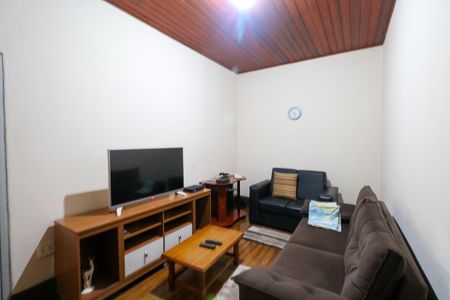 Casa à venda com 170m², 2 quartos e 2 vagas Casa à venda com 170m², 2 quartos e 2 vagasSala