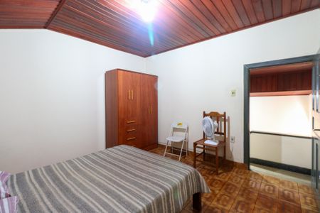 Casa à venda com 170m², 2 quartos e 2 vagas Casa à venda com 170m², 2 quartos e 2 vagasQuarto 2