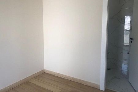 Casa de condomínio à venda com 311m², 4 quartos e 3 vagas