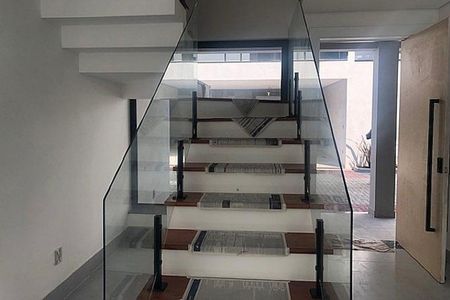 Casa de condomínio à venda com 311m², 4 quartos e 3 vagas