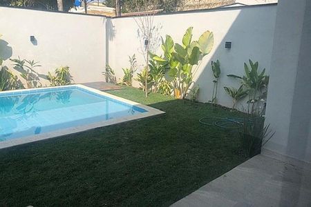 Casa de condomínio à venda com 311m², 4 quartos e 3 vagas