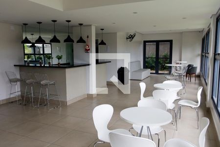 Apartamento à venda com 48m², 2 quartos e 1 vaga Apartamento à venda com 48m², 2 quartos e 1 vagaÁrea comum - Salão de festas