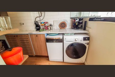 Apartamento à venda com 48m², 2 quartos e 1 vaga Apartamento à venda com 48m², 2 quartos e 1 vagaÁrea de Serviço