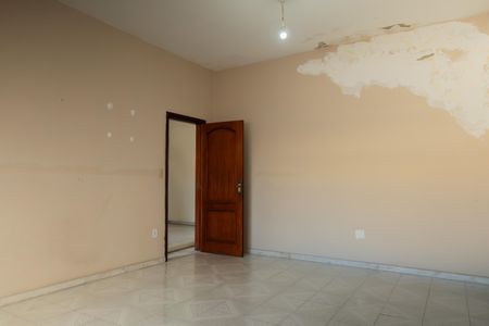 Casa à venda com 350m², 2 quartos e 6 vagasQuarto 1