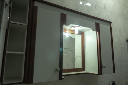 Casa à venda com 350m², 2 quartos e 6 vagasBanheiro 1