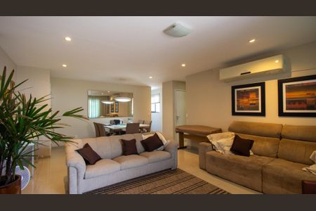 Apartamento à venda com 201m², 4 quartos e 2 vagasSala