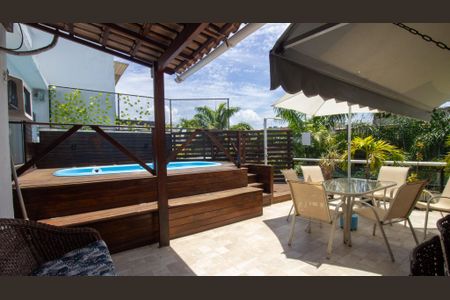 Apartamento à venda com 201m², 4 quartos e 2 vagasVaranda