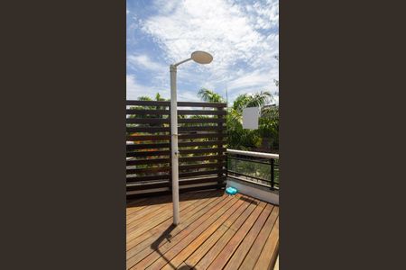 Apartamento à venda com 201m², 4 quartos e 2 vagasVaranda