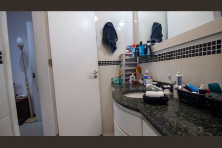 Apartamento à venda com 201m², 4 quartos e 2 vagasBanheiro da Suíte 1