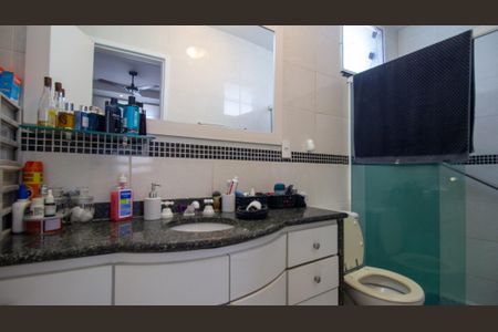 Apartamento à venda com 201m², 4 quartos e 2 vagasBanheiro da Suíte 1