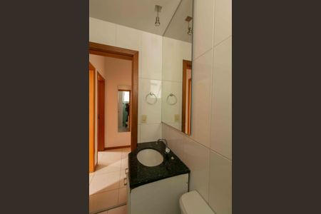 Apartamento à venda com 170m², 3 quartos e 2 vagas Apartamento à venda com 170m², 3 quartos e 2 vagasBanheiro Social