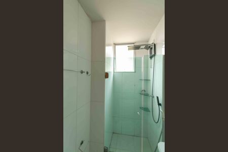 Apartamento à venda com 170m², 3 quartos e 2 vagas Apartamento à venda com 170m², 3 quartos e 2 vagasBanheiro Suite