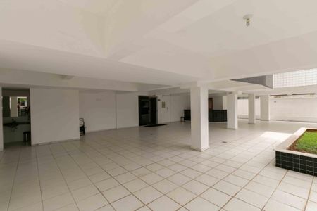 Apartamento à venda com 170m², 3 quartos e 2 vagas Apartamento à venda com 170m², 3 quartos e 2 vagasSalao de Festa