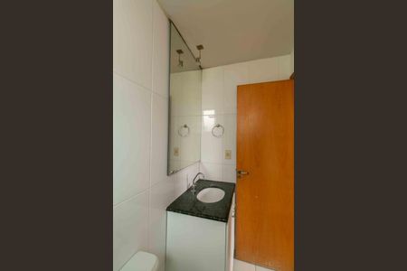 Apartamento à venda com 170m², 3 quartos e 2 vagas Apartamento à venda com 170m², 3 quartos e 2 vagasBanheiro Suite