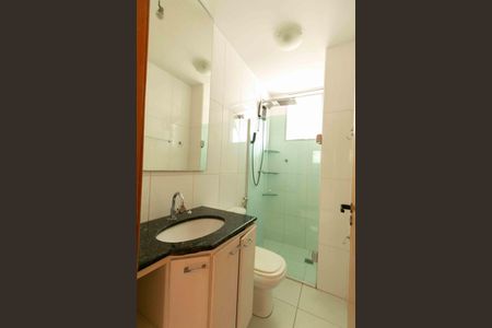 Apartamento à venda com 170m², 3 quartos e 2 vagas Apartamento à venda com 170m², 3 quartos e 2 vagasBanheiro Social