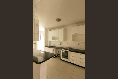 Apartamento à venda com 170m², 3 quartos e 2 vagas Apartamento à venda com 170m², 3 quartos e 2 vagasCozinha