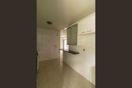 Apartamento à venda com 170m², 3 quartos e 2 vagas Apartamento à venda com 170m², 3 quartos e 2 vagasCozinha