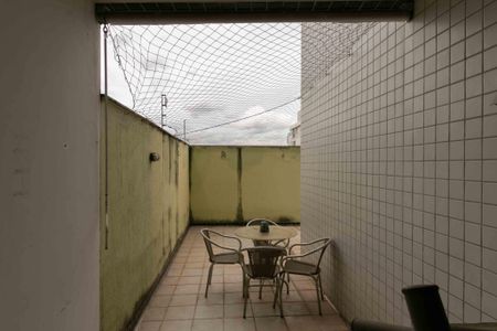 Apartamento à venda com 170m², 3 quartos e 2 vagas Apartamento à venda com 170m², 3 quartos e 2 vagasVista Sala