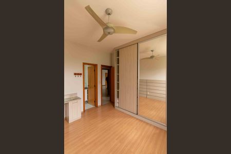 Apartamento à venda com 170m², 3 quartos e 2 vagas Apartamento à venda com 170m², 3 quartos e 2 vagasQuarto 2 Suite