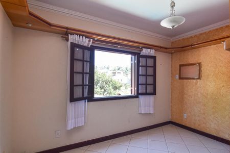 Casa à venda com 400m², 5 quartos e 3 vagas Casa à venda com 400m², 5 quartos e 3 vagasQuarto 2