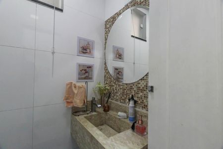 Casa à venda com 125m², 3 quartos e 2 vagas Casa à venda com 125m², 3 quartos e 2 vagasLavabo