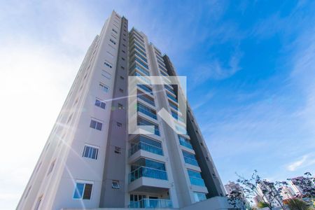 Apartamento à venda com 85m², 2 quartos e 2 vagas Apartamento à venda com 85m², 2 quartos e 2 vagasFachada e portaria