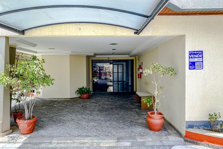 Apartamento à venda com 74m², 3 quartos e 1 vagaÁrea comum - Plaquinha