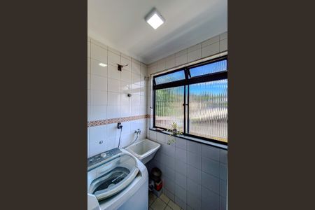 Apartamento à venda com 74m², 3 quartos e 1 vagaÁrea de Serviço