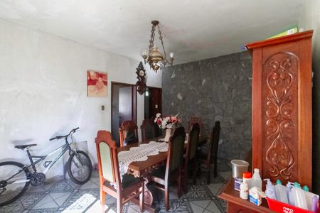 Casa à venda com 155m², 3 quartos e 2 vagasCopa