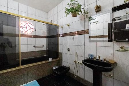 Casa à venda com 155m², 3 quartos e 2 vagasBanheiro social