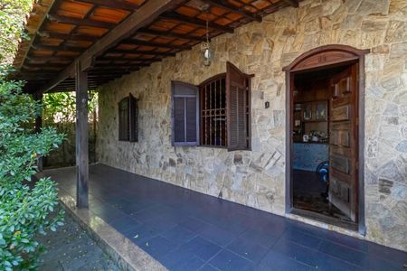 Casa à venda com 155m², 3 quartos e 2 vagasÁrea Externa