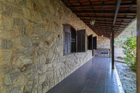 Casa à venda com 155m², 3 quartos e 2 vagasÁrea Externa