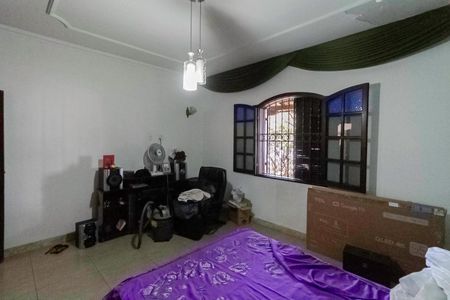 Casa à venda com 155m², 3 quartos e 2 vagasSuíte