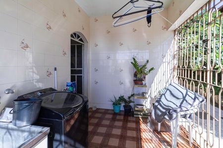 Casa à venda com 155m², 3 quartos e 2 vagasÁrea de serviço