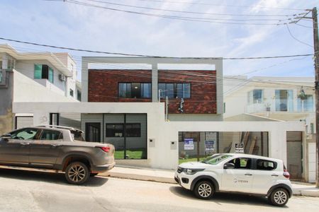 Casa à venda com 192m², 3 quartos e 2 vagasFachada