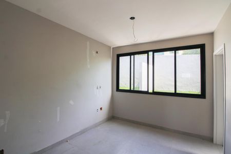 Casa à venda com 192m², 3 quartos e 2 vagasSuíte 2