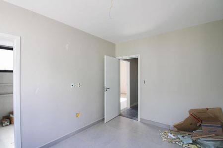 Casa à venda com 192m², 3 quartos e 2 vagasSuíte 2