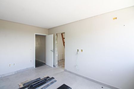 Casa à venda com 192m², 3 quartos e 2 vagasSuíte 1