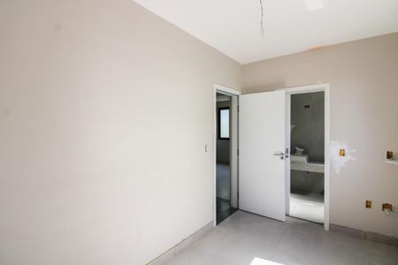 Casa à venda com 192m², 3 quartos e 2 vagasSuíte 3