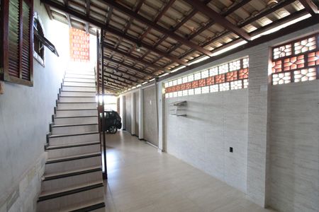 Casa à venda com 360m², 2 quartos e 6 vagasÁrea de Serviço