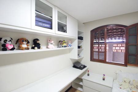 Casa à venda com 360m², 2 quartos e 6 vagasQuarto