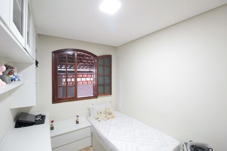 Casa à venda com 360m², 2 quartos e 6 vagasQuarto