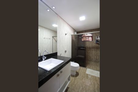 Casa à venda com 360m², 2 quartos e 6 vagasBanheiro Social